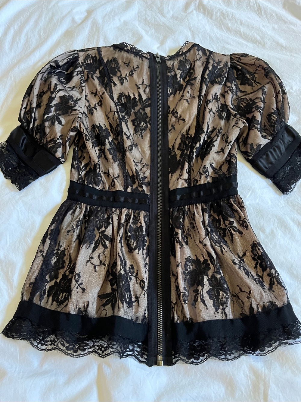 Twelve by Twelve Los Angeles floral lace overlay full length puff sleeve blouse - Picture 11 of 13